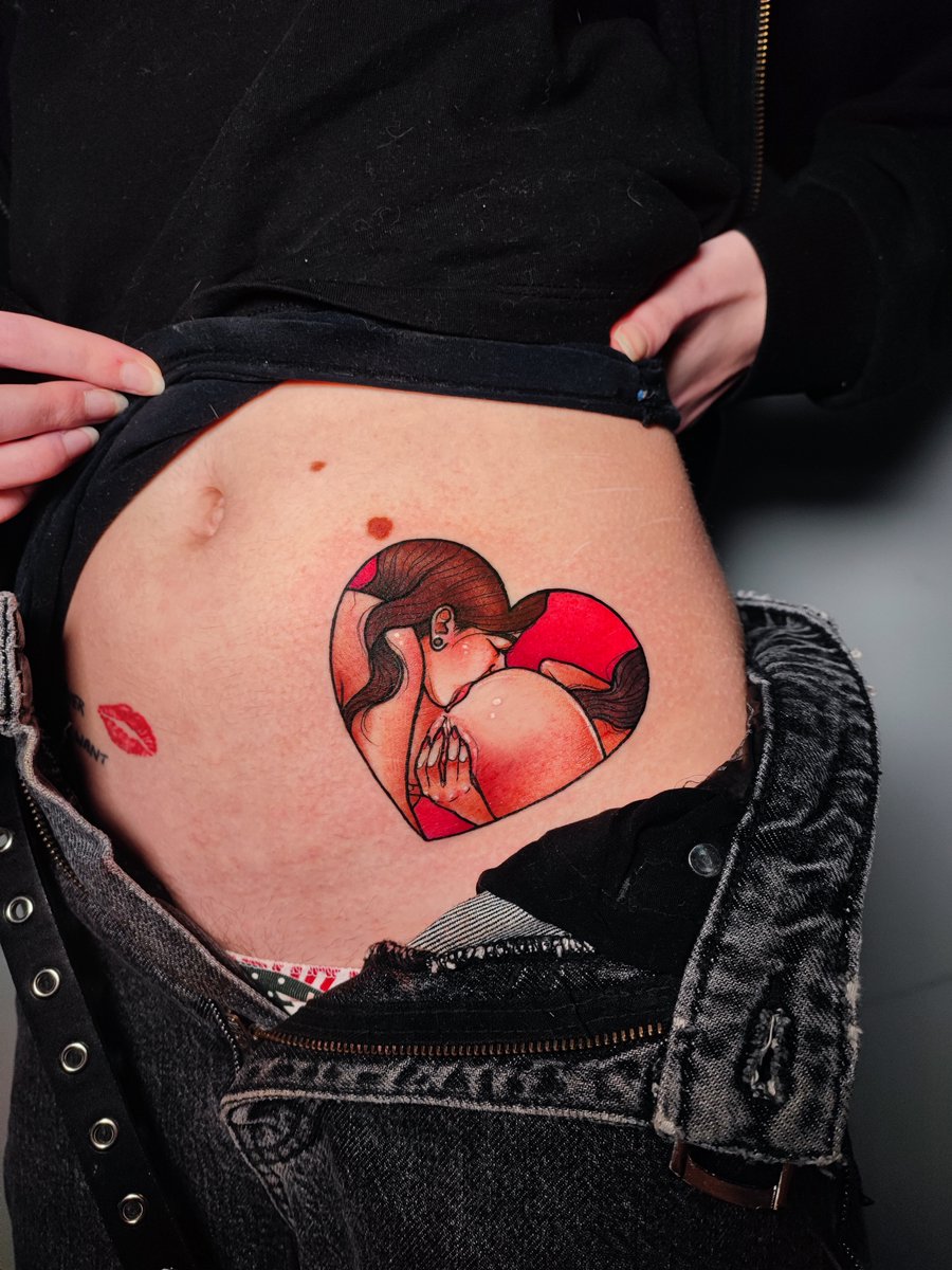 Ashi Monster tweet media