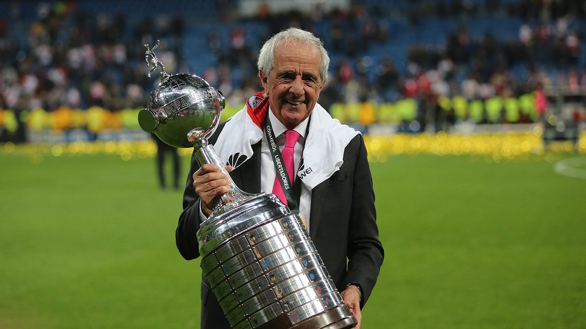 lauti_rioss's tweet photo. D'Onofrio fue, puso casi 12 palos por el oso Pratto y salió campeón de la libertadores frente a ellos , boludeaba de manera magistral a los de boca, se metió y se pegó un pique en su canchita para defender a nuestros jugadores, siempre tenía la vara alta
Luche y vuelva https://t.co/4XG6F5Hsg2