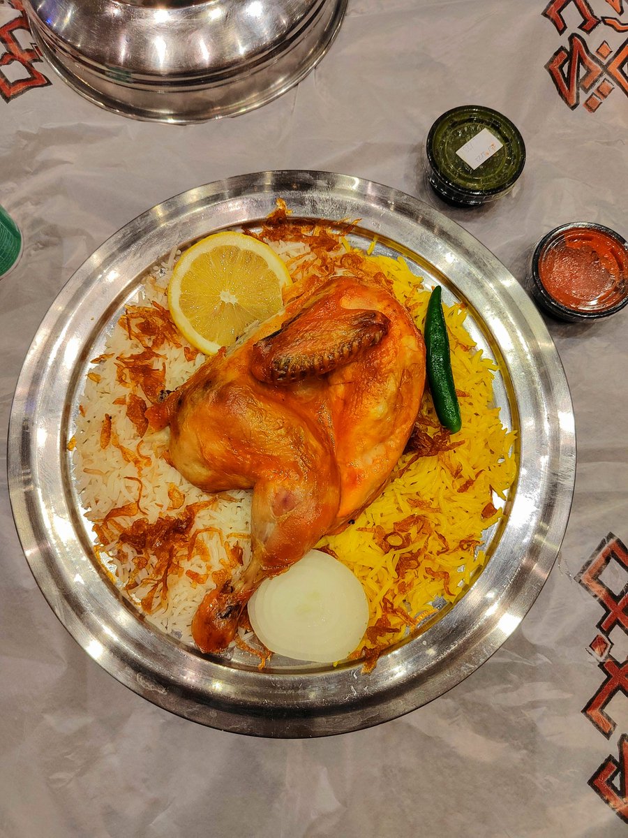waledOTB's tweet photo. هذا المطعم السري في الرياض
من يعرف اسمه؟ 
الي يعرف يصف على جنب ويعطي فرصه لغيره يفكر 😄
وعشان اساعدكم ترا عندهم مندي لحم و دجاج لذيذ https://t.co/c6bwkYWG9b