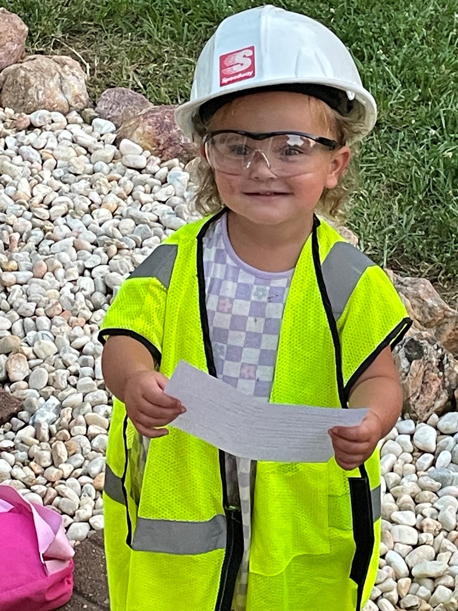 Future @womenintrucking member 🚛 JoHannah Belle Pitman, Granddaughter of Mark Lowe, our Manager of Fleet Maintenance and Reliability, wearing all of the required PPE that she could find.

We think she has a future in #trucking; what about you?

#womenintrucking #WIT #SWTOOnTheGo