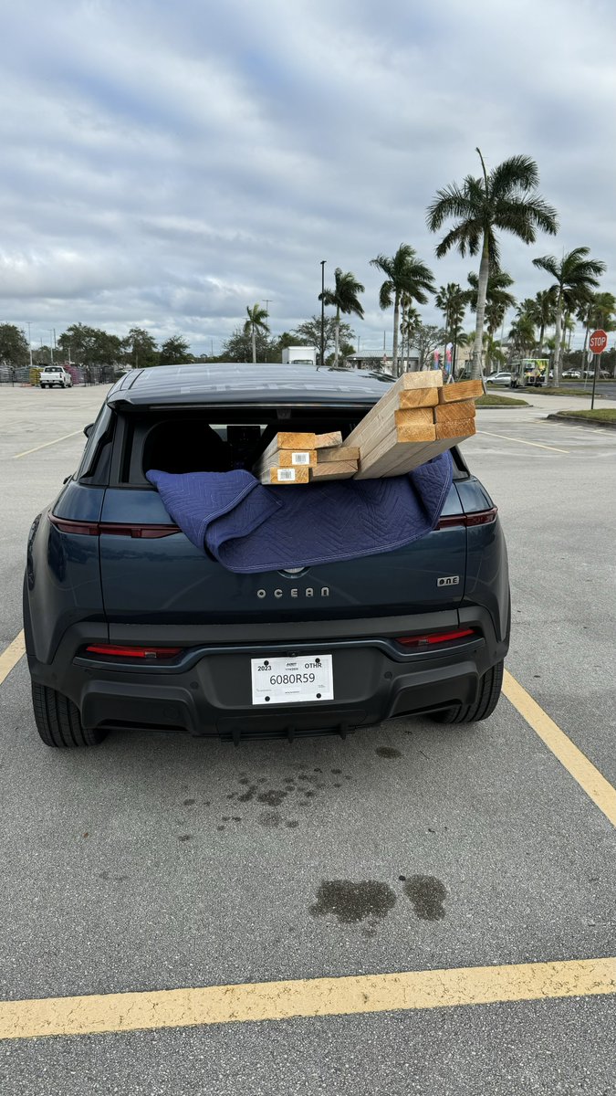 TomCorey's tweet photo. $FSR #notrucknoproblem https://t.co/B8XdW5QvMu
