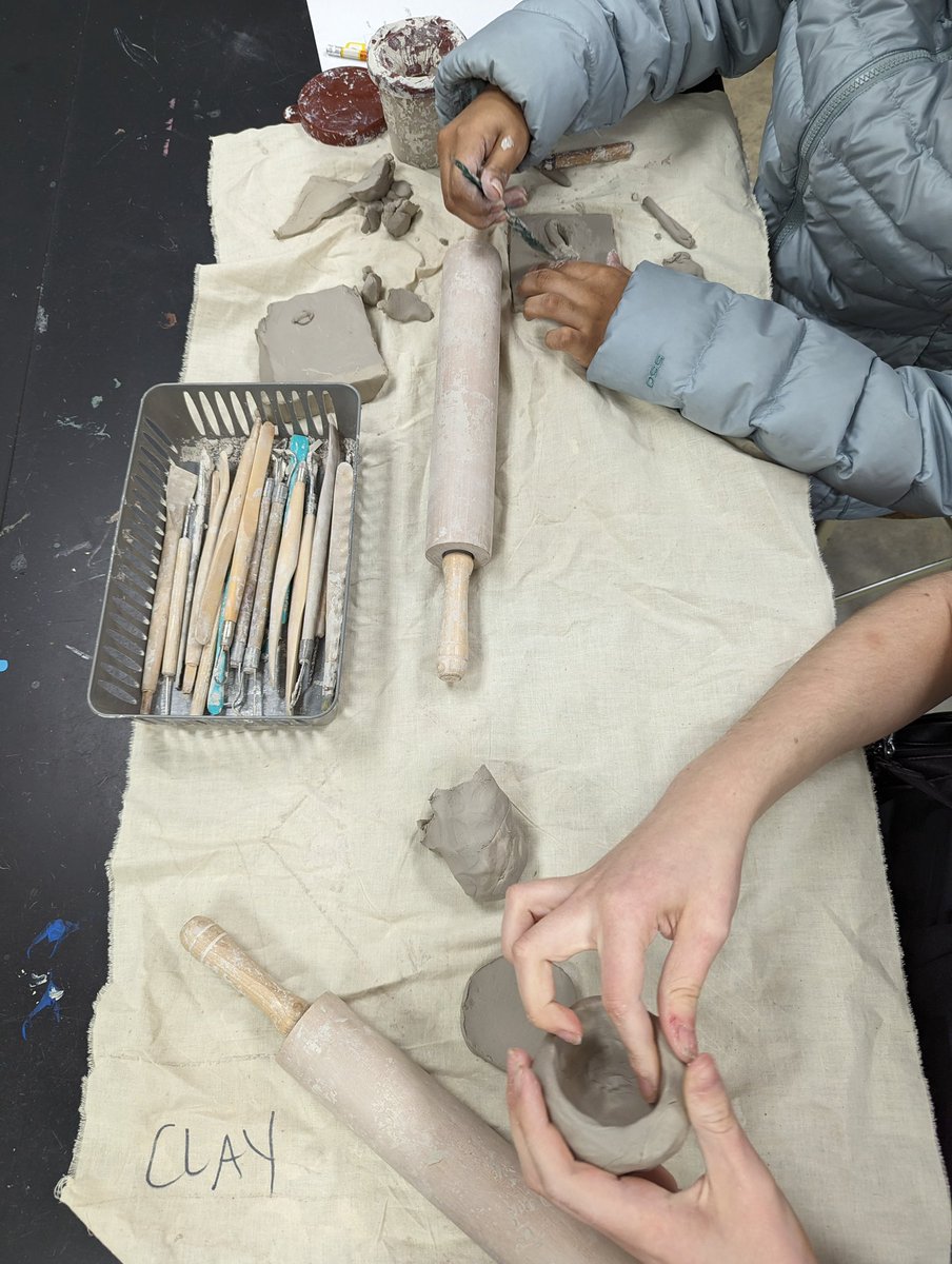 ActivitiesLMS's tweet photo. Art Club collectively decided our first project would be clay-Functional Cups & Sculptures! #ArtClub #Creative #Clay #MakingMesses @Landstownms https://t.co/8pRWeSCAKi