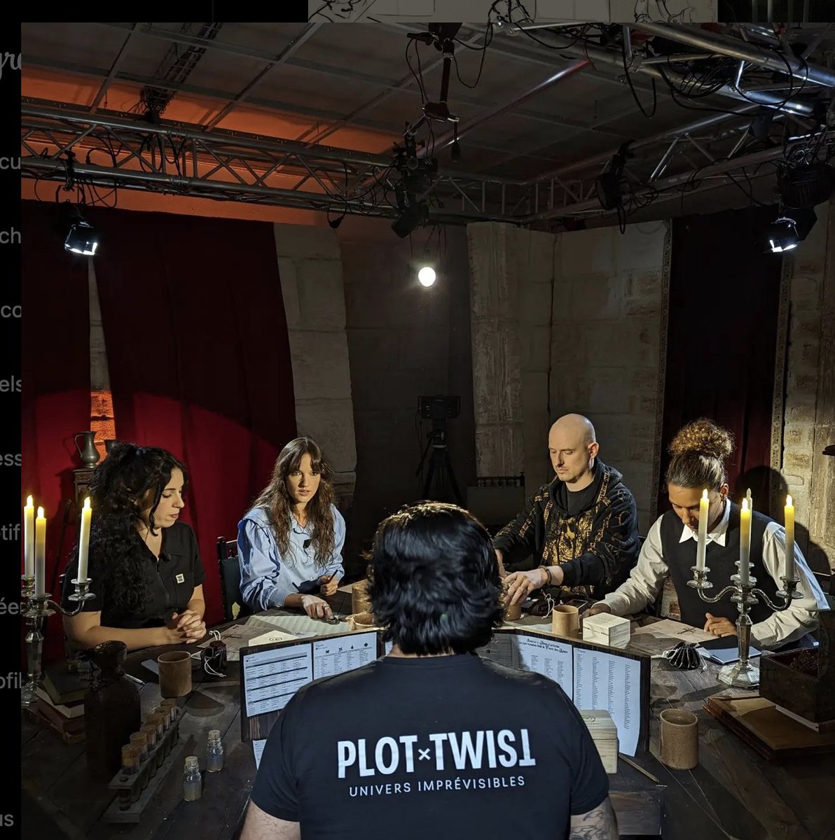 Vous avez suivi l'actual play des Lames du Cardinal ?

Vous pouvez voir ou revoir l'intégralité des épisodes avant la reprise en suivant ce lien :
youtube.com/playlist?list=…

<a href="/PlotTwistJdr/">Plot Twist</a>