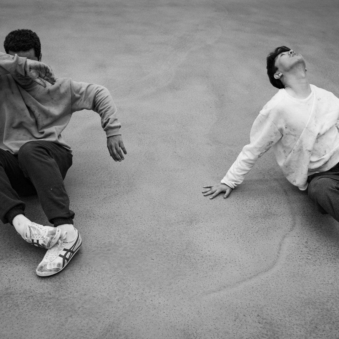 Words. Movement. Stillness.

Get tickets: pushfestival.ca/shows/decipher…

Deciphers
Naishi Wang &amp; <a href="/jeanabreudance/">Jean Abreu Dance</a>
Jan 26–28
Scotiabank Dance Centre
Presented with New Works Dance

📷: Maya Yoncali
#LivePuSh #PuSh2024