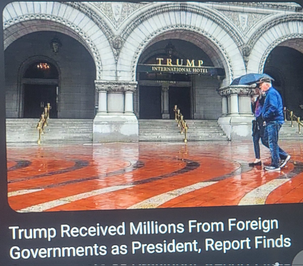 ChefKPca's tweet image. Broooooo.... This is the most unethical thing a president can do. If the leader of the free world will take money from foreign governments FOR HIS PERSONAL GAIN. He will Sell America and every "American" for personal gain.. #Fucktrump