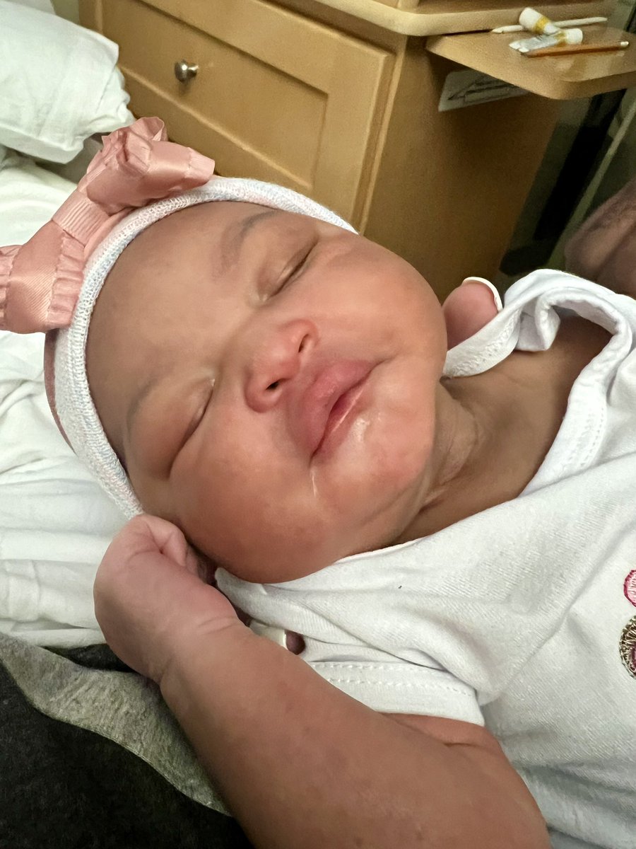 Zuri Zanae Austin💕

12/31/23 |  8 lb 10 oz  |  20 in