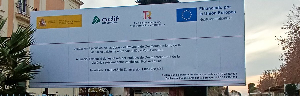 Desmantellament de la via.

Finançat pel Plan de Recuperación, Transformación y Resiliencia i pels fons NextGenerationUE.

La broma s'explica sola. 🤡