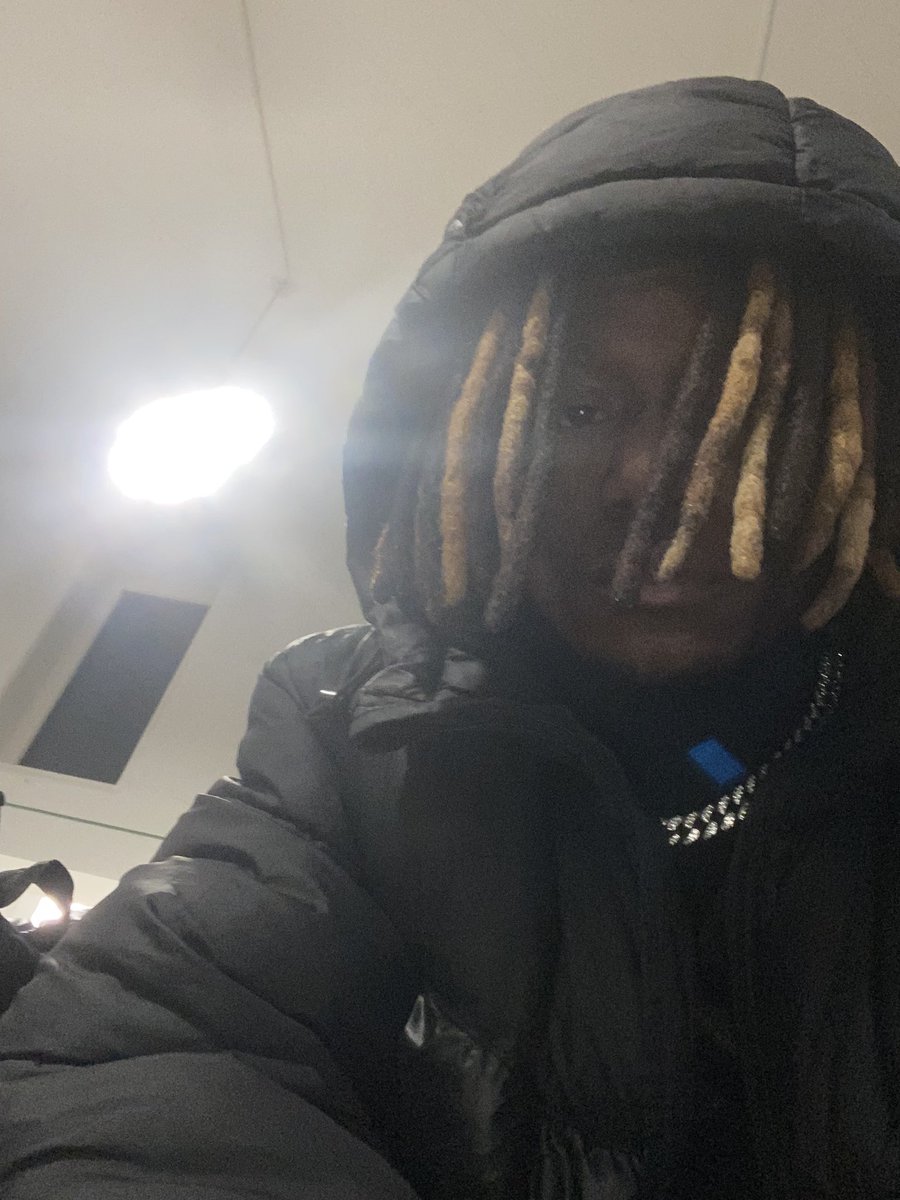 open.spotify.com/artist/1R2sa64…