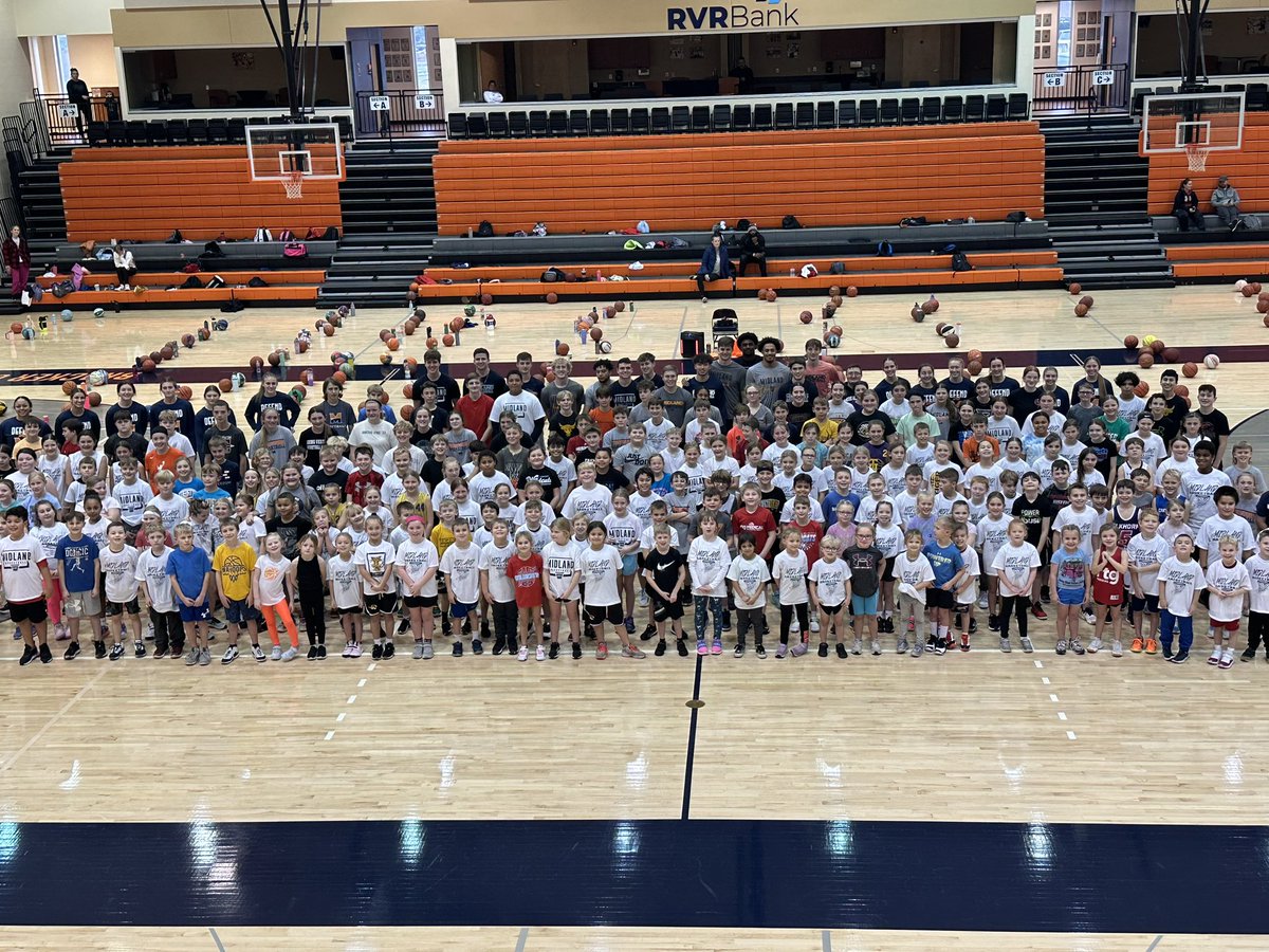 Midland University Men's Basketball tweet media