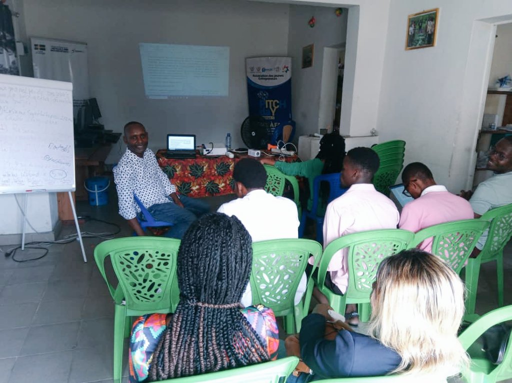 YPARD RDC (@ypard_rdc) on Twitter photo #2024NewYear: première activité des jeunes de <a href="/ypard_rdc/">YPARD RDC</a> sur le renforcement des capacités en Gestion de Cycle de Projet #GCP Quelques jeunes ont débuté une série de formation sur comment rédiger un projet, assurée par <a href="/AimKazika/">Aimé KAZIKA</a> et <a href="/MvuengaE/">Eden Mvuenga</a>. #2024NewYear: première activité des jeunes de <a href="/ypard_rdc/">YPARD RDC</a> sur le renforcement des capacités en Gestion de Cycle de Projet #GCP Quelques jeunes ont débuté une série de formation sur comment rédiger un projet, assurée par <a href="/AimKazika/">Aimé KAZIKA</a> et <a href="/MvuengaE/">Eden Mvuenga</a>.