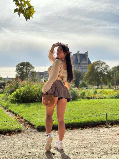 Paris 🥖☀️🥐 https://t.co/qTdEU6eKnk