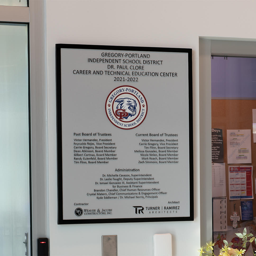 TheSouthwellCo's tweet image. Painted cast aluminum plaque. 30" h x 24"w. This plaque has a painted border and text along with a printed UV logo insert. #AluminumPlaque #CastAluminum #PlaqueDesign #CustomPlaque #UVPrint #GPISD #TurnerRamirez #Weaver&amp;amp;Jacobs