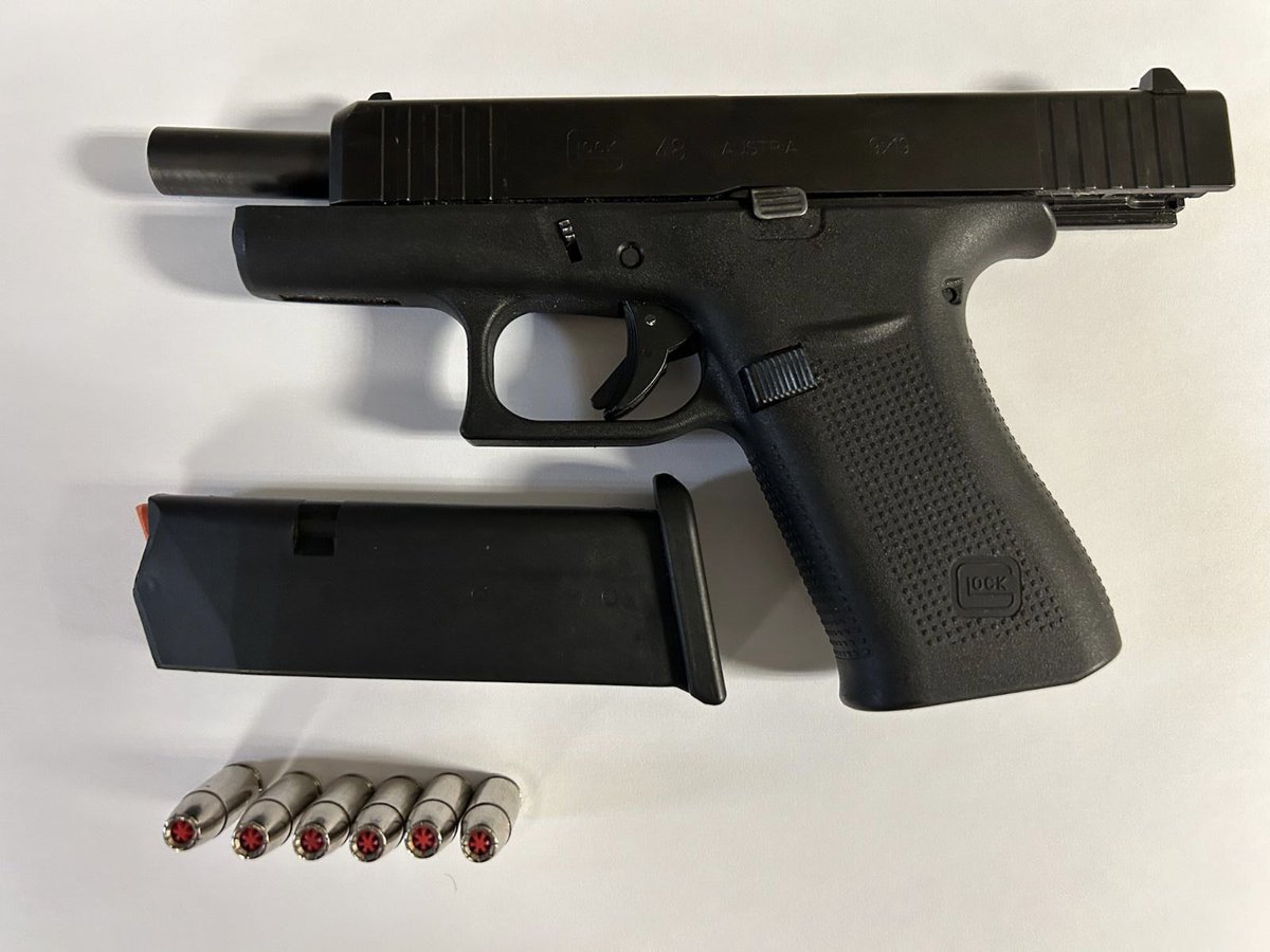PPDMGillespie's tweet image. Another one. 

Well done today officers, getting this firearm &amp;amp; the individual using it illegally off our streets. @PPD03Dist