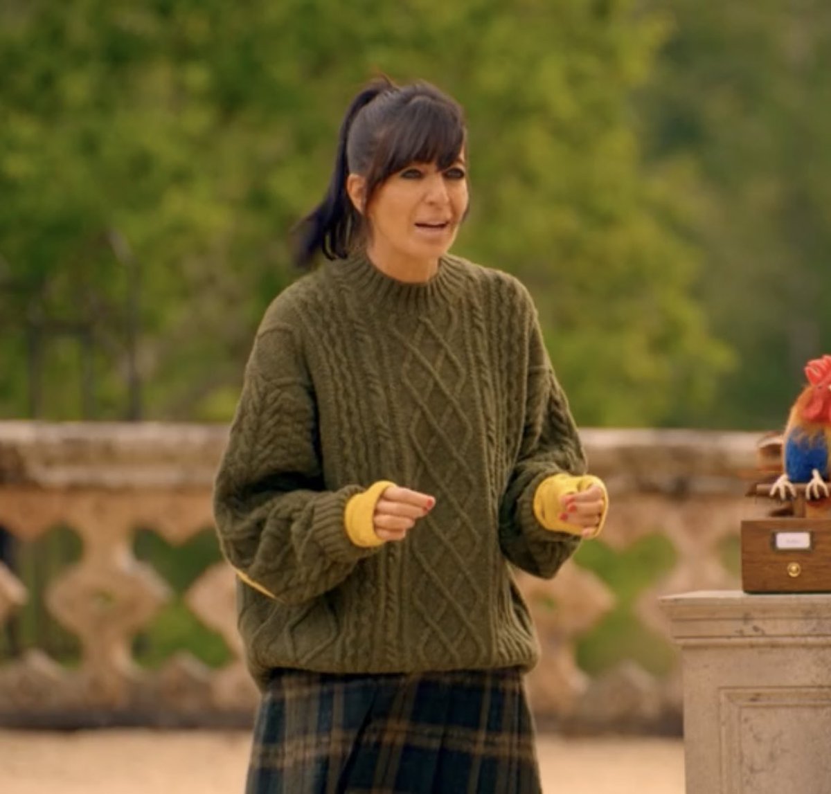 I can’t stop thinking about Claudias extensive, yet stunning glove collection. #TheTraitors