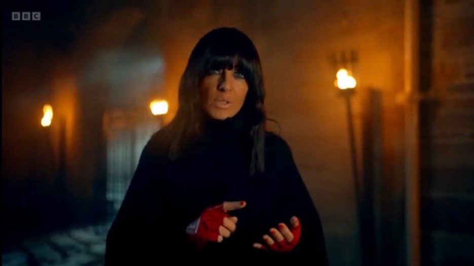 putasinghonit's tweet photo. I can’t stop thinking about Claudias extensive, yet stunning glove collection. #TheTraitors https://t.co/W8J1GbsMsO