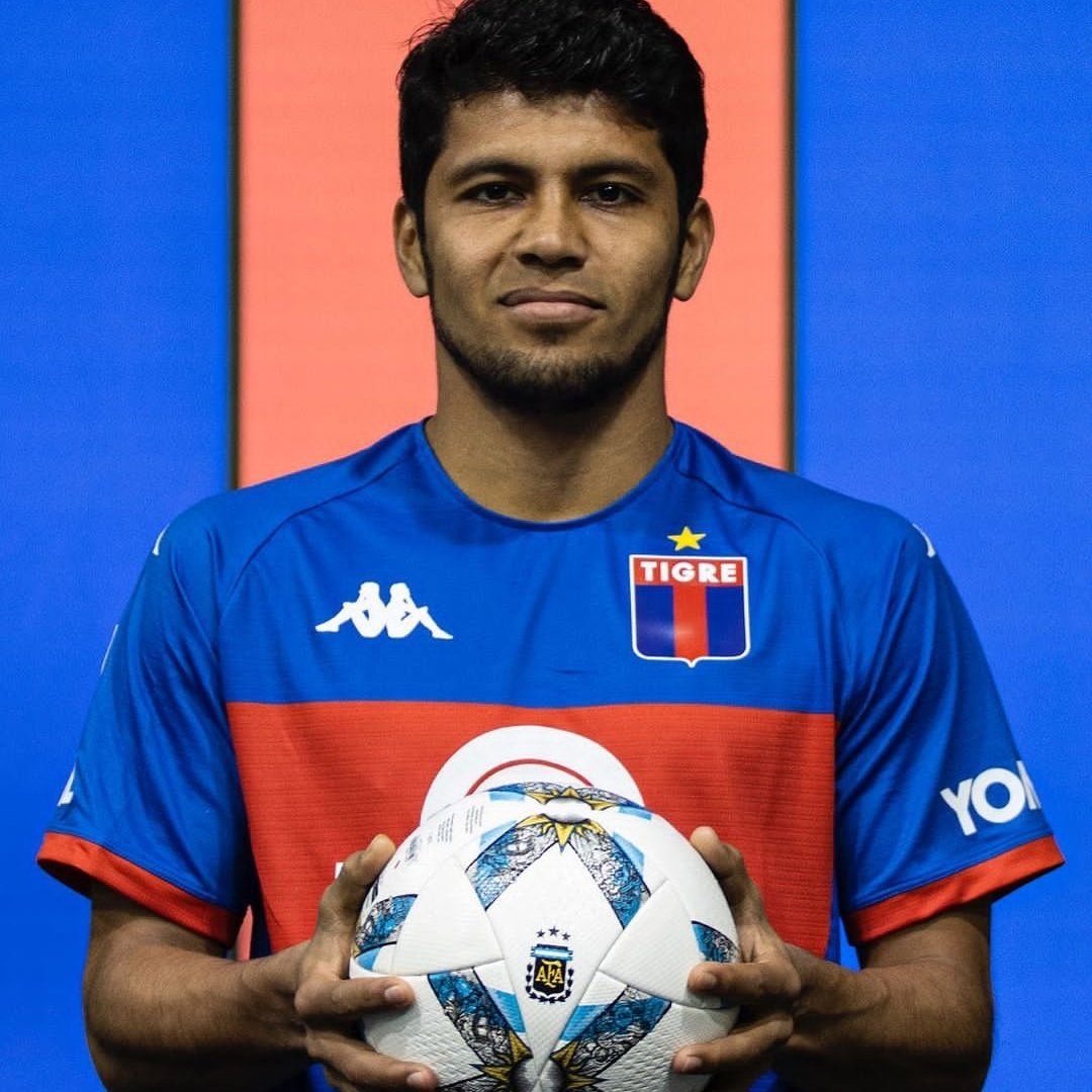 RiverEsCorazon1's tweet photo. 🇧🇷 Robert Rojas llega a Vasco Da Gama

‼️ River rompió el préstamo con Tigre, y el paraguayo llega al equipo de Ramón Díaz a prestamo con opción a compra https://t.co/y4GfkYtfVn