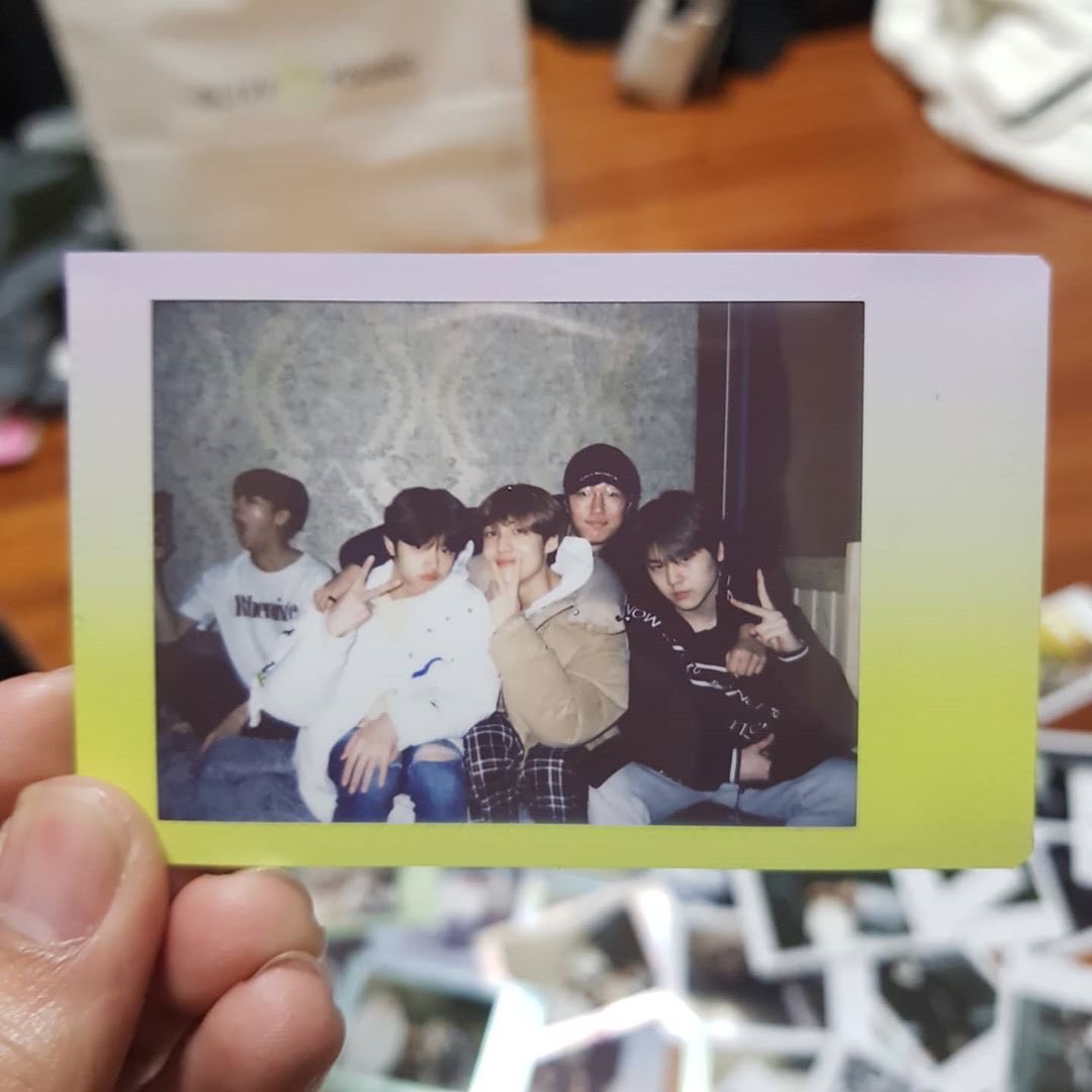 zhouxxxxxxxx's tweet photo. Polaroid photos that I really want 😭 some polaroids that were posted by x1 manager on Insta and WooDongSangDo polaroids in Jeju 😭 https://t.co/xsQuQ0cl4m