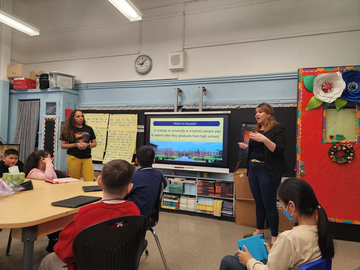 GrilesOmar's tweet photo. It was a pleasure attending the PS 94 Equity Team meeting.  Dynamic SEL Leads Ashley and Brenda presented for College Week! @CristinaAGonza5 @NYCDOED15 https://t.co/WeMMID5oFT
