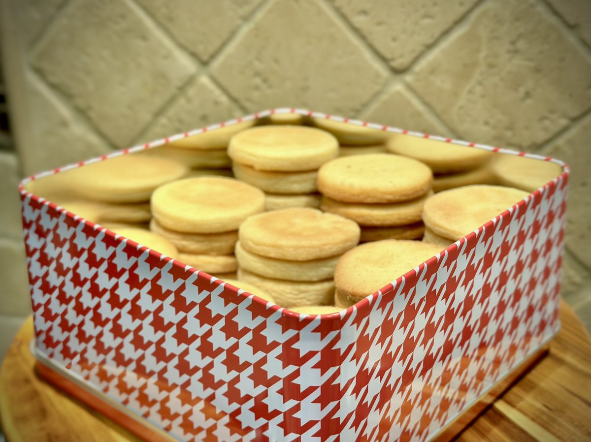 r_mathew_1011's tweet image. 🫶𝑂𝑛𝑒 𝑚𝑜𝑟𝑒 𝐶𝑜𝑜𝑘𝑖𝑒 𝑝𝑜𝑠𝑡🫶
❤️𝑺𝒉𝒐𝒓𝒕𝒃𝒓𝒆𝒂𝒅 𝑪𝒐𝒐𝒌𝒊𝒆𝒔❤️
🙏🙏🙏

 #cookies #shortbreadcookies
 #homemadewithlove #photography #foodphotography #foodphotographyandstyling #instagram 
#baker #bakingfromscratch #homebaker #danishshortbreadcookies