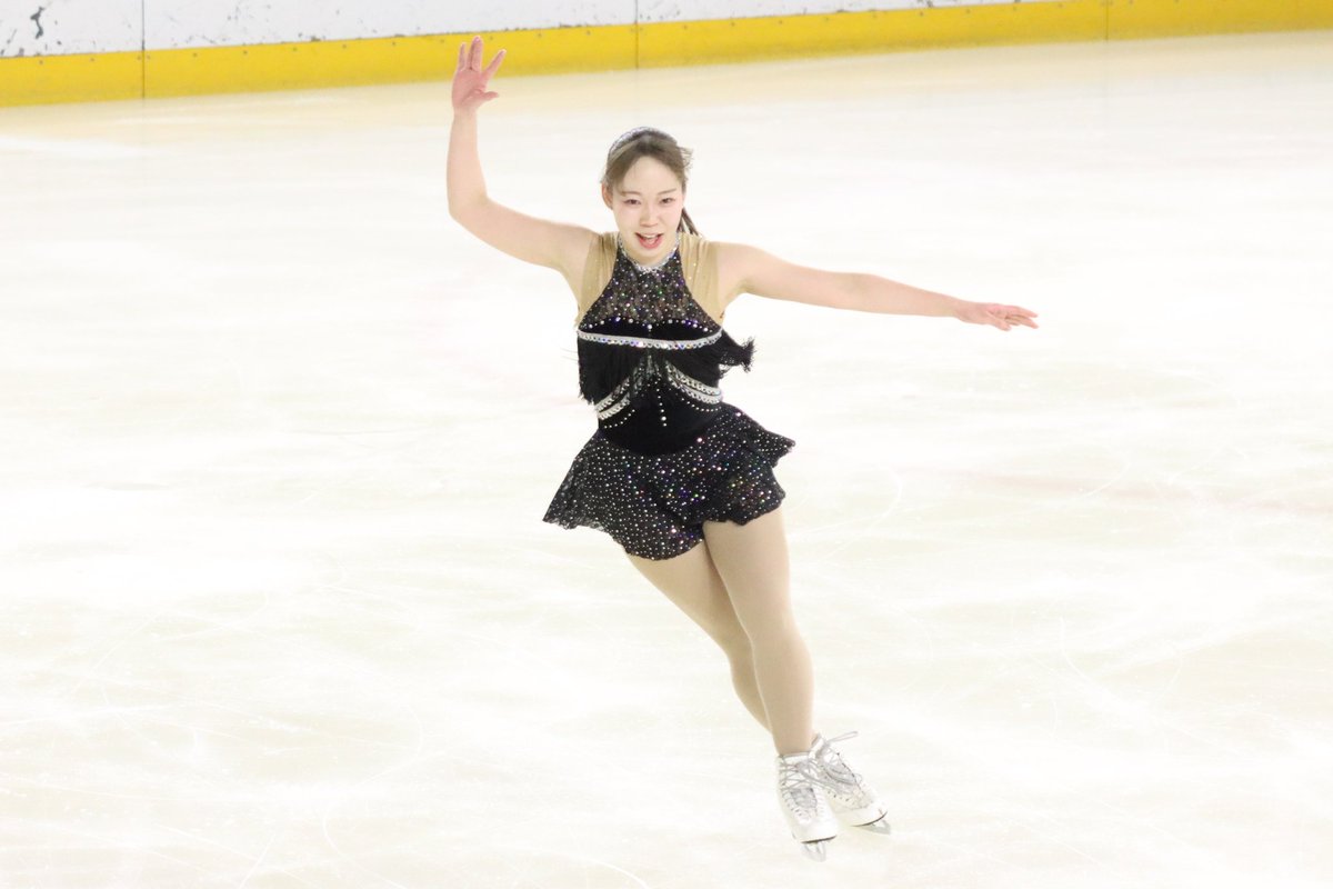 kanspo's tweet image. 【アイススケート】第96回日本学生氷上競技選手権大会フィギュア競技１日目／於・ALSOKぐんまアイスアリーナ

［女子４級］
第２Ｇ　久我　41.06

明るい曲調に合わせた表情で滑る。ジャンプも転倒なく全て決め切った。