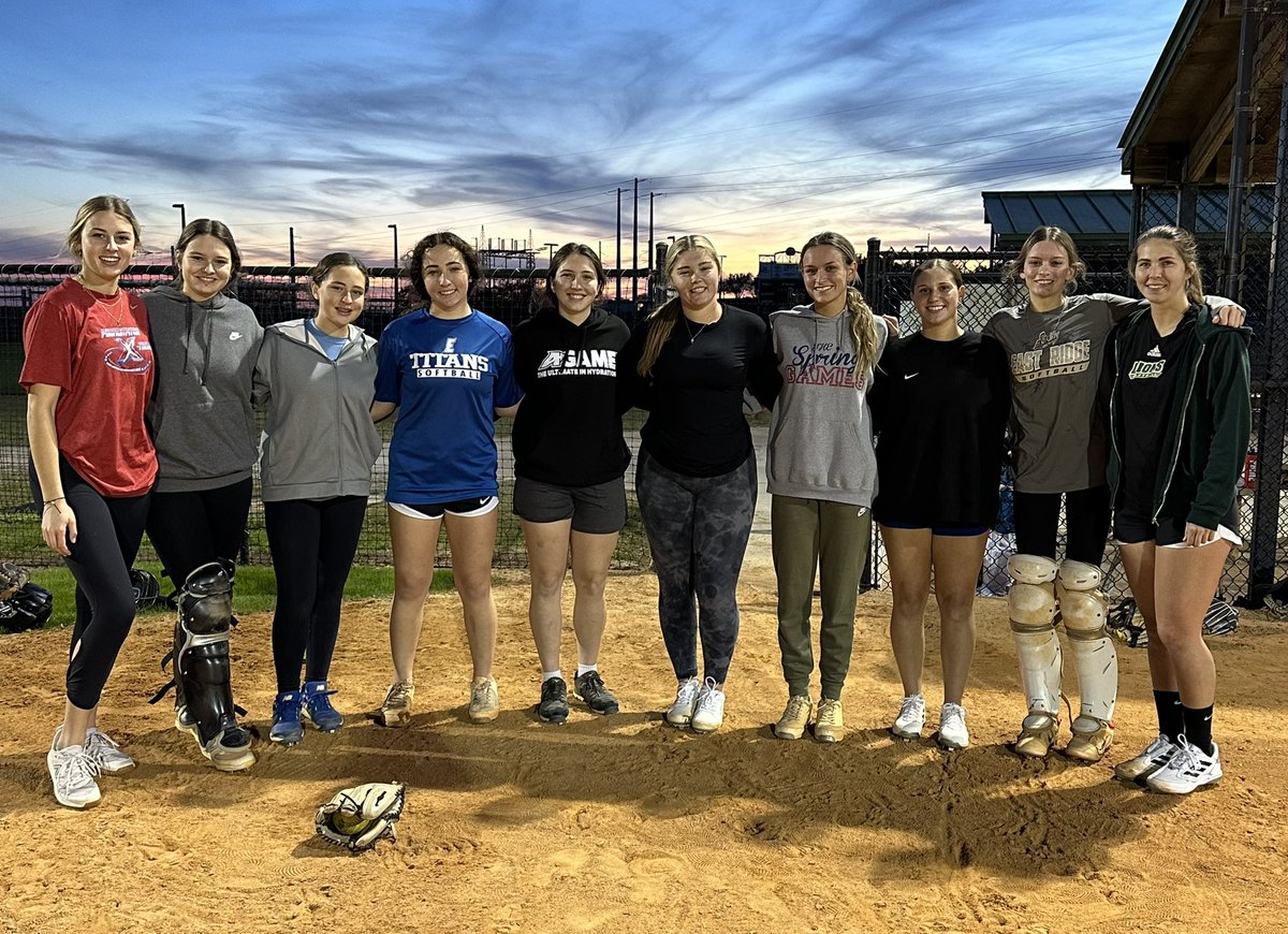 PFX Athletics (@pfxathletics) on Twitter photo 1 college sophomore
2 college freshman
4 seniors
1 junior
1 freshman
1 8th grader
All working together to achieve their goals!
<a href="/AMccleary2025/">Allie_McCleary2025</a> <a href="/MadeleineG2024/">Madeleine Gilbert</a> <a href="/AshlinnDay2027/">Ashlinn O’Brien</a> <a href="/AlannaMak6105/">Alanna O’Brien</a> <a href="/kaitlynoikle/">Kaitlyn Oikle</a> <a href="/azerquera2024/">Alexis Zerquera</a> <a href="/MDemartino2024/">mckenna demartino</a> <a href="/hannah_yetter/">Hannah Yetter</a> <a href="/GDemartino2028/">Grayson Demartino</a> 1 college sophomore
2 college freshman
4 seniors
1 junior
1 freshman
1 8th grader
All working together to achieve their goals!
<a href="/AMccleary2025/">Allie_McCleary2025</a> <a href="/MadeleineG2024/">Madeleine Gilbert</a> <a href="/AshlinnDay2027/">Ashlinn O’Brien</a> <a href="/AlannaMak6105/">Alanna O’Brien</a> <a href="/kaitlynoikle/">Kaitlyn Oikle</a> <a href="/azerquera2024/">Alexis Zerquera</a> <a href="/MDemartino2024/">mckenna demartino</a> <a href="/hannah_yetter/">Hannah Yetter</a> <a href="/GDemartino2028/">Grayson Demartino</a>