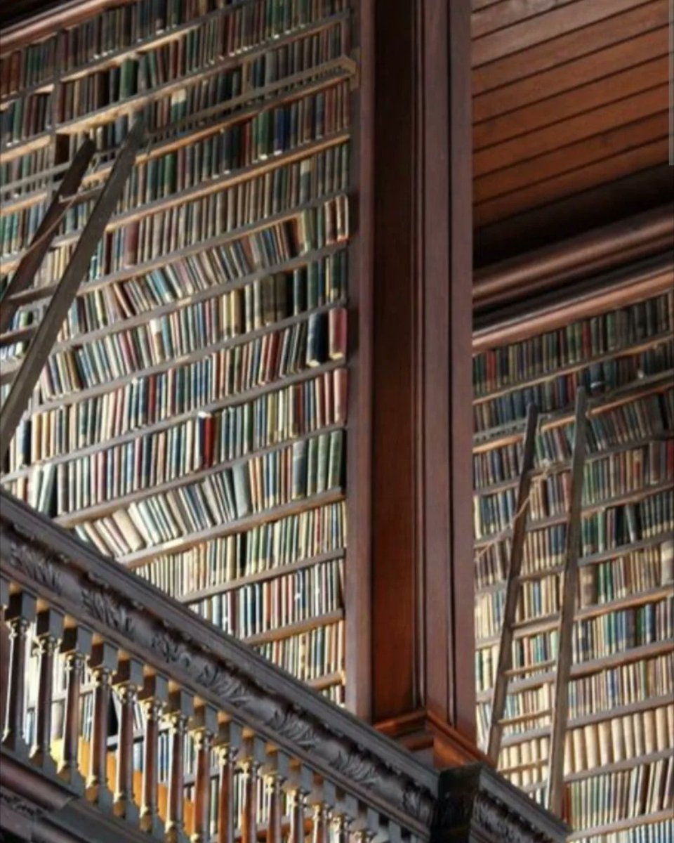 IrishLitTimes's tweet photo. Trinity College Dublin #library https://t.co/ap31FN1XZH