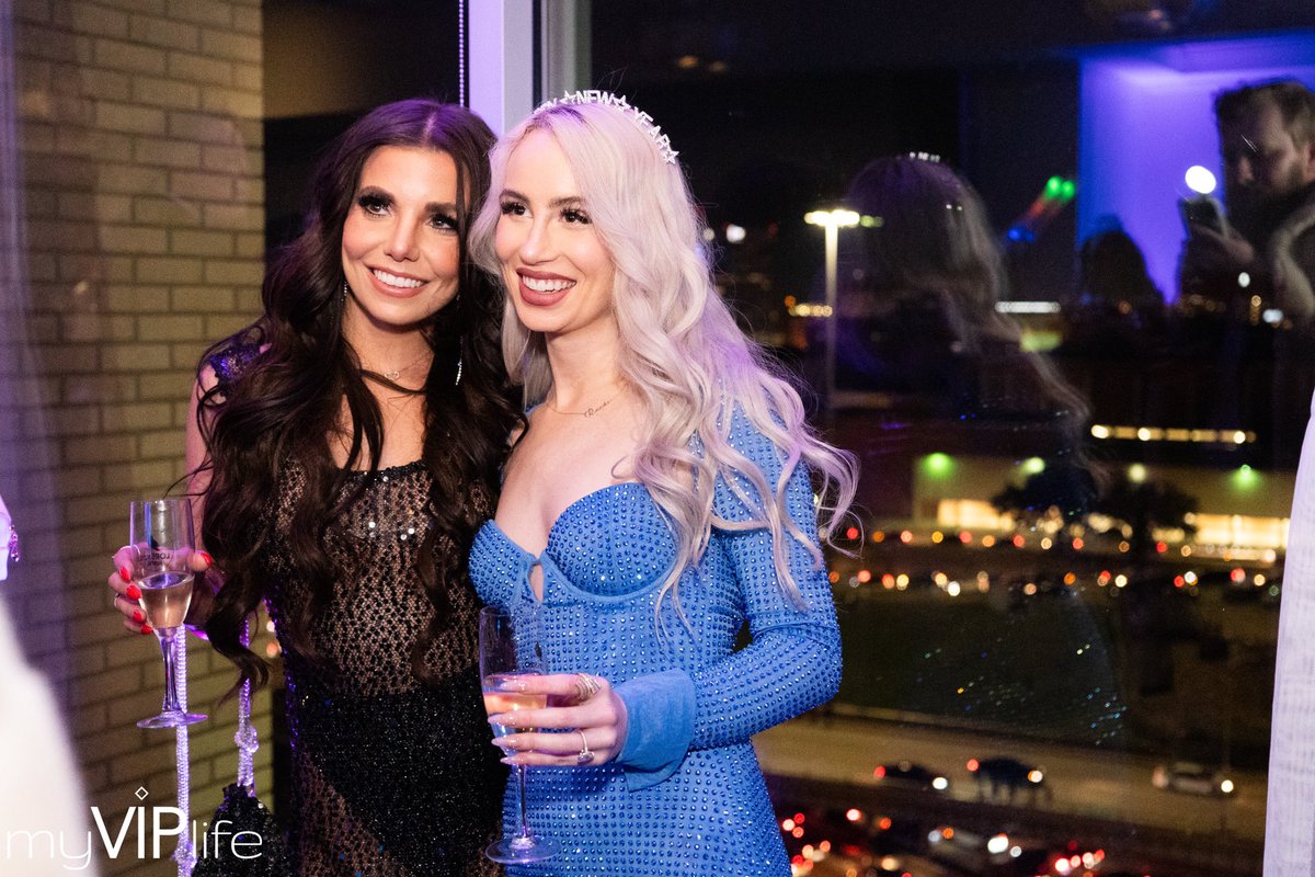 MyVIPLifestyle's tweet photo. nye 2024 party pics available. https://t.co/eMQwfySoO3 💎 https://t.co/rXZNZUCFzI