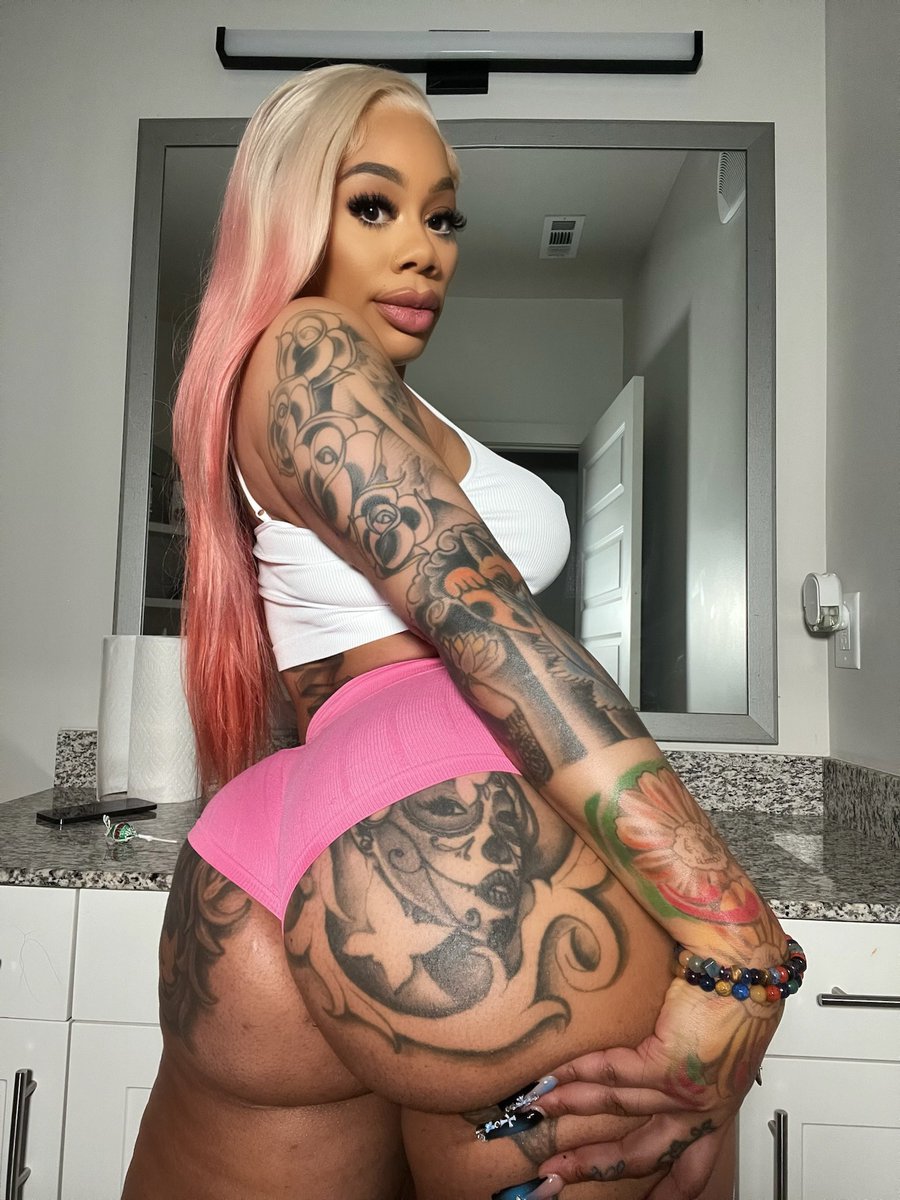 Cheche_cuteToes's tweet photo. Book me for tonight session dm me to meet 🦋🦋 https://t.co/9CUL8DDtBe
