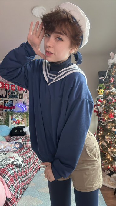 Clips or Hat? https://t.co/KJpQBP4lzZ
