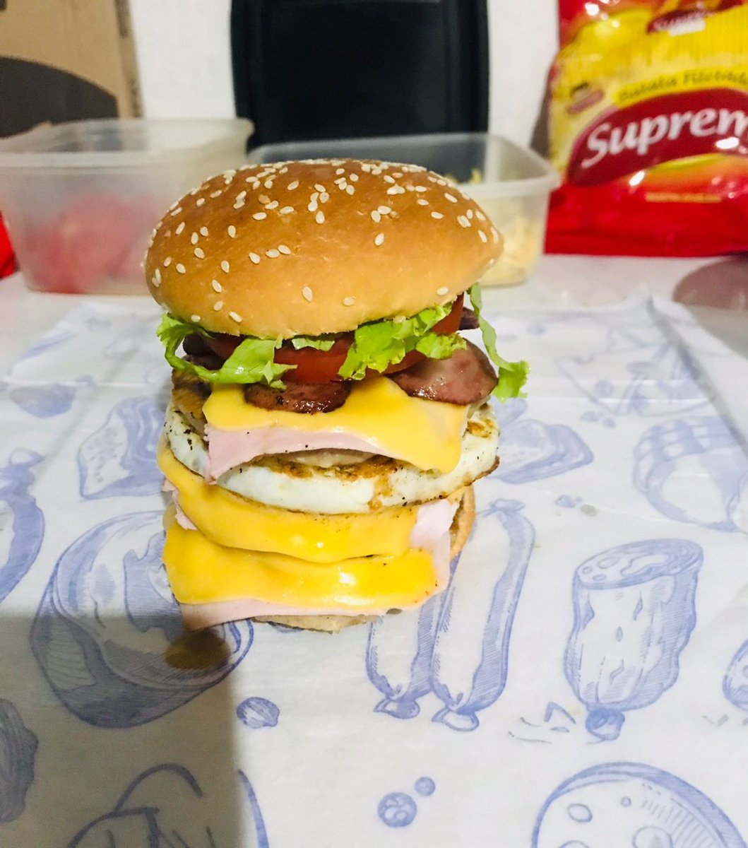 lgt65400's tweet photo. Boa noite, LG'BURGUERS já se encontra On, Façam já o seu pedido 🍔🥤
Tel: 21990501463 https://t.co/3Gnl48ViFR