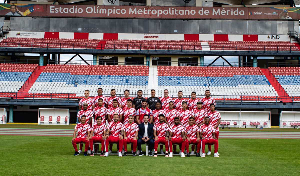 EstudiantesMEFC's tweet photo. ¡¡INICIÓ NUESTRO 2024!!🤩🔴⚪

Con la mente puesta en alcanzar los objetivos planteados realizamos con la mejor de las ganas, actitud y compromiso nuestra primera sesión de trabajo de este año 👏🏻🔝

EL 2024 SERÁ ROJIBLANCO 🇮🇩 https://t.co/QmYqqjr2Sl