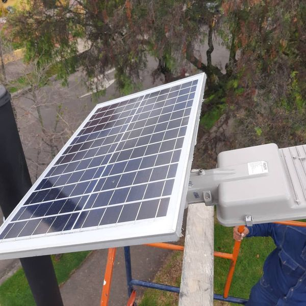 _giraldx's tweet photo. El año pasado fue dificil en terminos economicos para mi papá, entonces vengo por aquí a recomendarles su trabajo si necesitan CCTV (camaras de seguridad), control de acceso, paneles solares, alarmas o en general seguridad electrónica.
¿me ayudan con rt por favor?🥺 https://t.co/Ro66dVcP3H