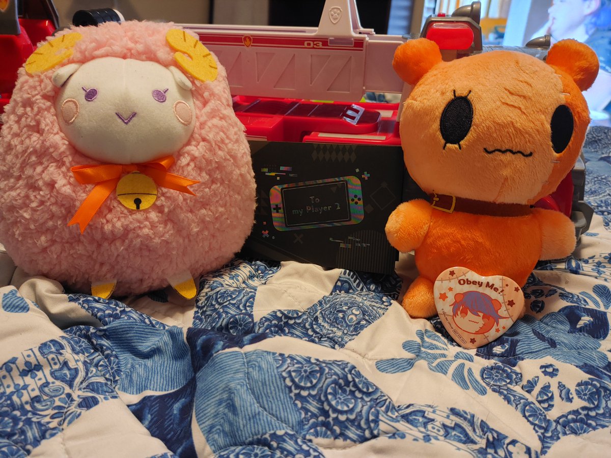 RampagingTRex's tweet photo. My Miss 'Em finally made it!! 😭😭 Now MC-chan has a friend 💕 #obeyme #obeymemerch #Leviastan #bestbuddies #aitai #obeymeleviathan #idbeLevisPlayer2anyday https://t.co/7106UQm0mo