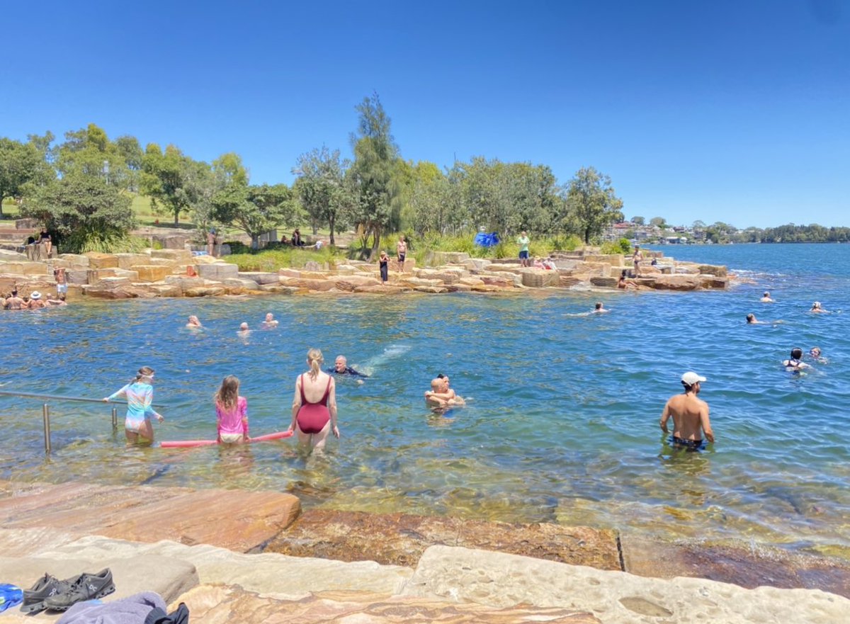 This sounds lovely. Enjoy live music with your dip 🏊🏼‍♂️🏊🏻‍♀️at Marrinawi Cove, Barangaroo every Saturday during January 12-3pm, commencing tomorrow. Trees surround the Cove providing shade #publicsydney
Heads Up: high tide is 4.50pm tomorrow.Full details here👇🏼
barangaroo.com/whats-on/event…