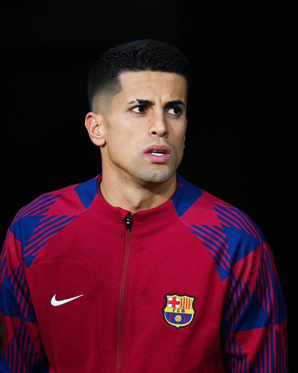 FabrizioRomano's tweet photo. 🚨🔵🔴 Xavi: “João Cancelo’s knee injury doesn’t look serious”.

“We hope it’s just a knock, we will know more tomorrow about it”. https://t.co/fGrsbhQbLX