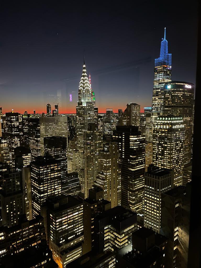 New year, same stunning views 🌇 #NewYorkCity