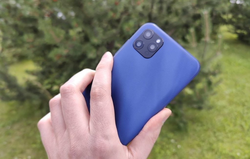 Can You Really Get a Premium Smartphone, On a Budget? You’ll be amazed how affordable this awesome phone is…