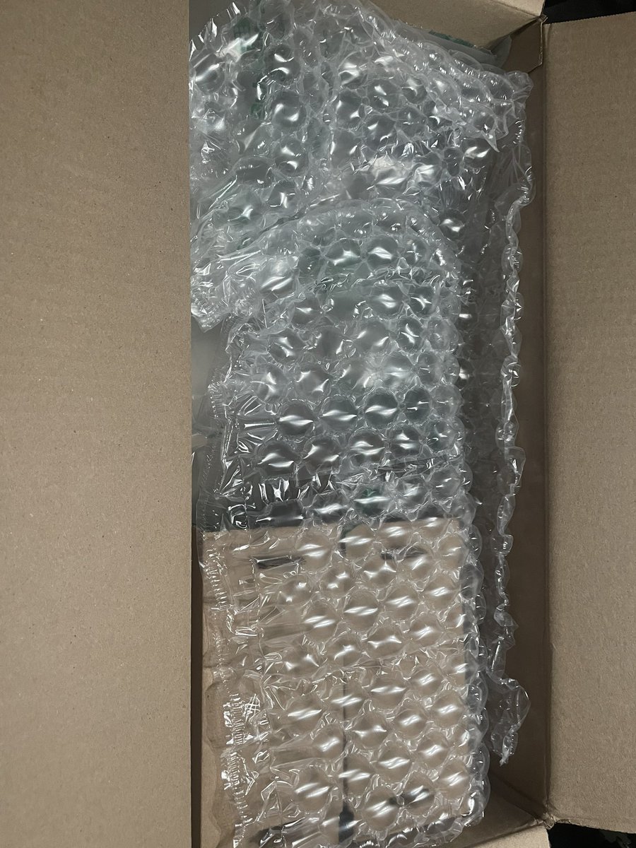 MajinE_Mimi's tweet image. Mail call👀
Question is… what’s in the box?
I may have taken advantage of Funko’s end of the year sale🔥🔥🔥

Reminds me of @DisTrackers when he said he was gunna focus this year.
I already broke that😂😂
#funkofamily #funkomailcall