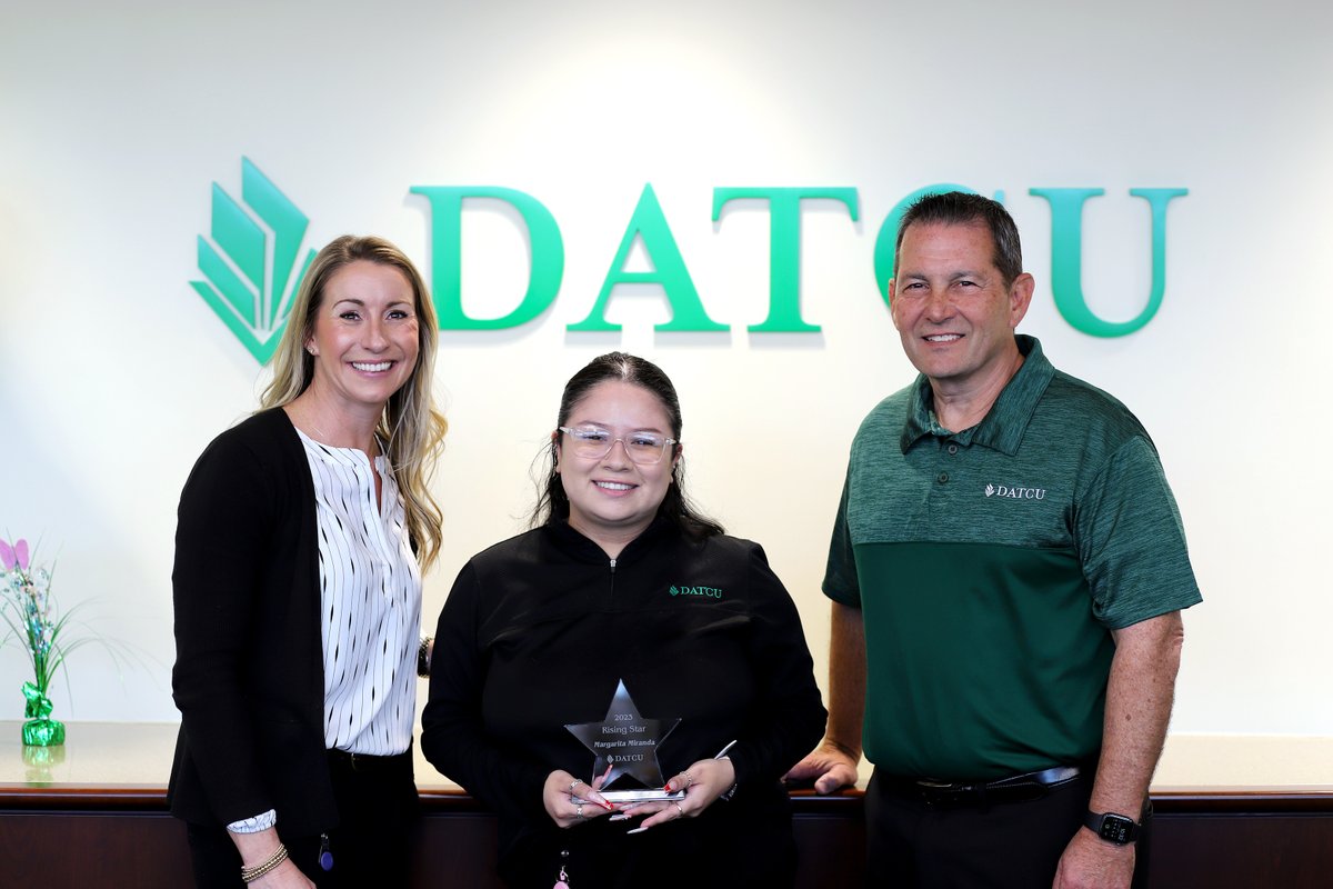 Congratulations to DATCU Rising Star Margarita Miranda! ⭐ 'You can hear the smile in your voice. You are so warm and welcoming to the staff and our members. That is recognized and appreciated.' - DATCU Credit Union President Melanie Vest