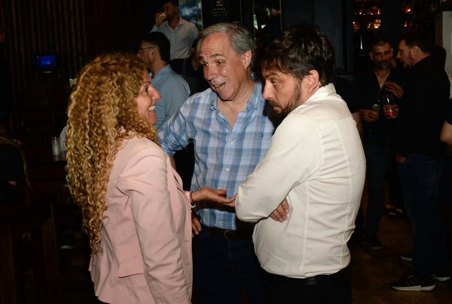joserarteaga's tweet photo. Reabrió sus puertas la emblemática confitería París.

Asistimos a la inauguración de este tradicional y centenario espacio gastronómico tan representativo para la vida social de los platenses.

Gracias a Carlos y Marcelo Leuzzi, y a Roberto Orazi por invertir en la ciudad y por revalorizar e innovar pero manteniendo la esencia e identidad de este entrañable lugar para #LaPlata.
 
#OrgulloPlatense