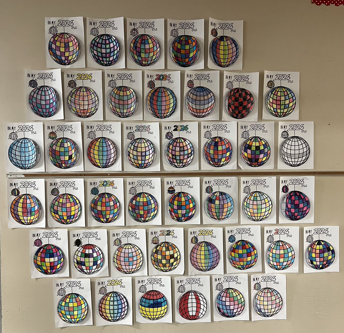 2024 is going to be a party! 🪩 Goals are set! Let’s accomplish them! #Goals2024 #WeAreSpring