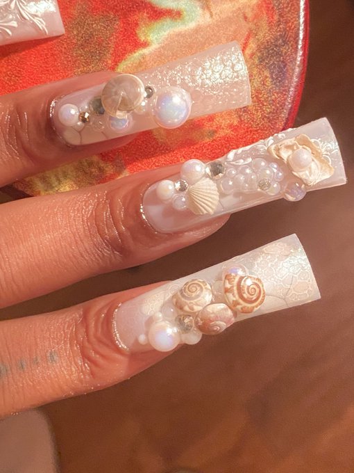 Soooooo pretty 😍 https://t.co/K5S8l345RL