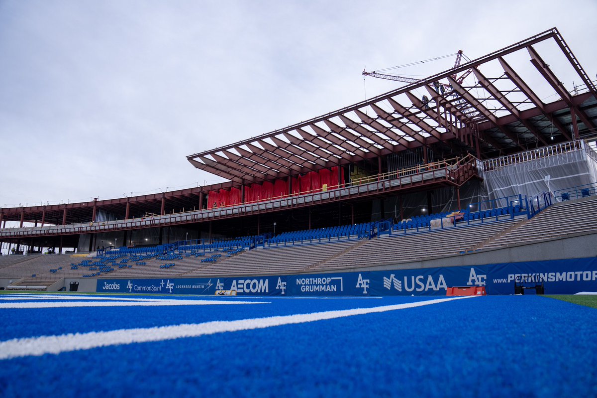 AF_Football's tweet photo. The progress continues at Falcon Stadium 👀 https://t.co/gjpXOrrn82