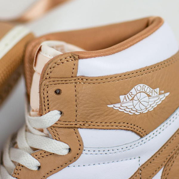 Select sizes are $80 OFF retail for the praline/white WMNS Air Jordan 1 Retro High OG at $99.98 + FREE shipping! #promotion BUY HERE -> bit.ly/41KFzf4