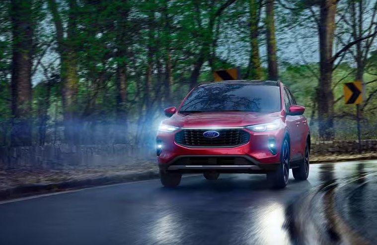 WinnerFordNJ's tweet photo. Escape mediocrity, embrace distinction with the 2024 Ford Escape ST-Line Select. Crafted for discerning professionals, this SUV seamlessly combines elegant design, cutting-edge technology, and dynamic performance. https://t.co/meSghcteBT