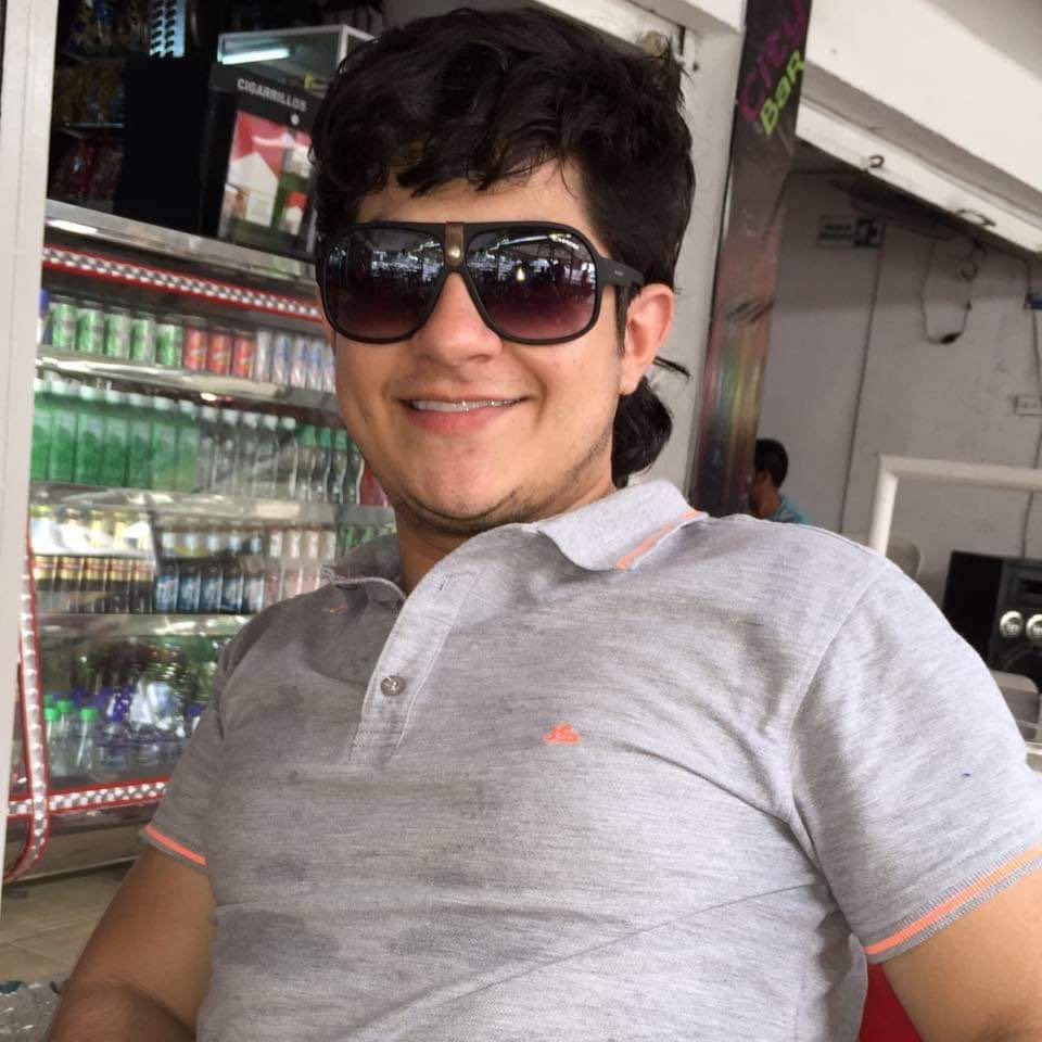 Rechazo el asesinato de Ovier Omar Chacón. Mi solidaridad con sus familiares y amigos.
La reacción inmediata de la Fuerza Pública dio como resultado la captura de los responsables.
Seguiremos combatiendo la delincuencia de manera implacable.