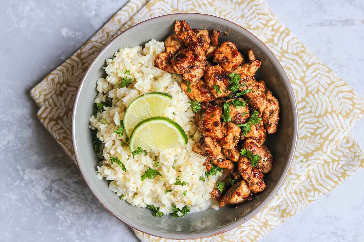 Our Recipe of the week is Jerk Chicken with Cauliflower Rice
ketommunity.com/recipes/jerk-c…
#ketommunity #keto #ketodiet #lowcarb #ketosis #ketogenicdiet #ketolife #ketolifestyle #ketoweightloss #ketofood #ketorecipes #ketomeals #ketofam