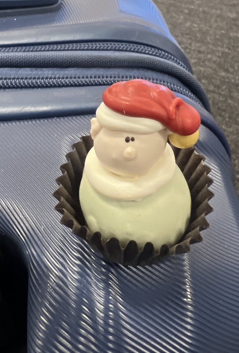 I know you’re not supposed to accept candy from a stranger but when a nice little lady offers a white chocolate covered cherry elf how can you resist 😋