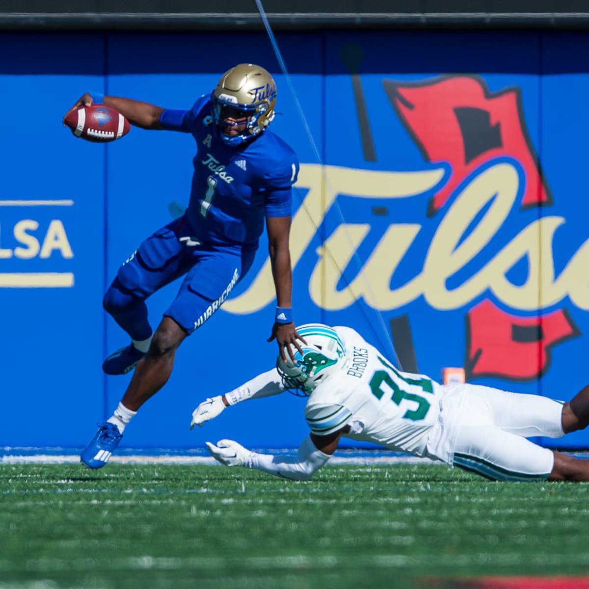 𝑇𝑎𝑧 𝑊𝑖𝑙𝑙𝑖𝑎𝑚$ 𝐽𝑟 (@taz_1x) on Twitter photo #AGTG 🥷 Blessed to receive an offer from The University of Tulsa!!
<a href="/Switz/">Ryan Switzer</a>
@TulsaCoachKDub
<a href="/TulsaFootball/">Tulsa Football</a>
<a href="/rohawksfootball/">Red Oak Hawks Football</a>
<a href="/SkysTheLimitWR/">Margin Hooks</a>
<a href="/TrueBuzzFB/">True Buzz Athletics</a>
<a href="/210ths/">2Tenths Speed & Agility</a> #AGTG 🥷 Blessed to receive an offer from The University of Tulsa!!
<a href="/Switz/">Ryan Switzer</a>
@TulsaCoachKDub
<a href="/TulsaFootball/">Tulsa Football</a>
<a href="/rohawksfootball/">Red Oak Hawks Football</a>
<a href="/SkysTheLimitWR/">Margin Hooks</a>
<a href="/TrueBuzzFB/">True Buzz Athletics</a>
<a href="/210ths/">2Tenths Speed & Agility</a>