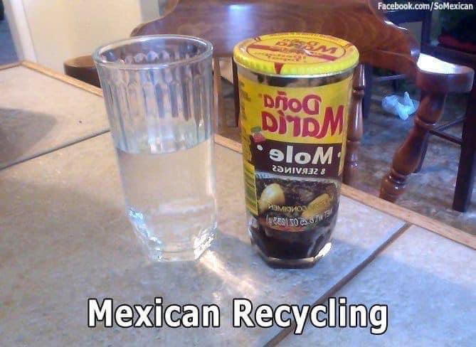 JulioPosts's tweet image. Cual STANLEY mija si antes tomabas en los vasos del mole.